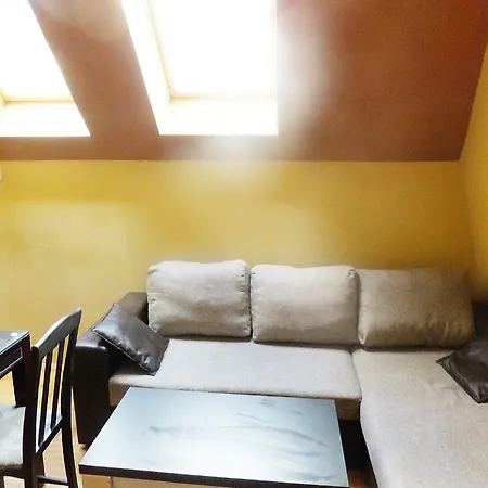 Apartment Fila Warna